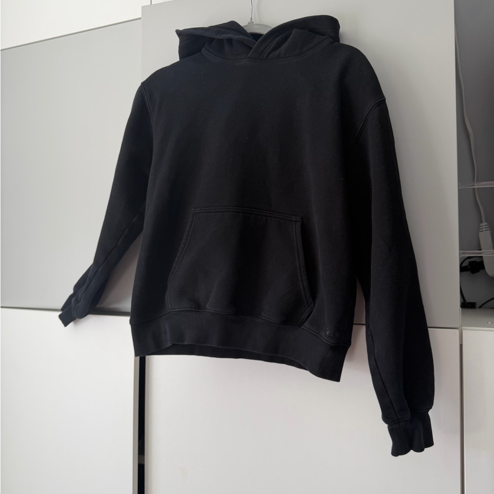 Aritzia Black Hoodie Sweatshirt - Picture 7 of 9